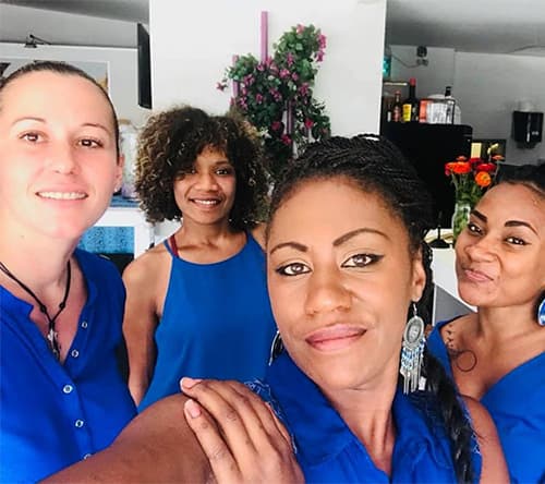 Valeur n°3 – Solidarité & Communication a l hotel du centre à Nouméa en Nouvelle-Calédonie